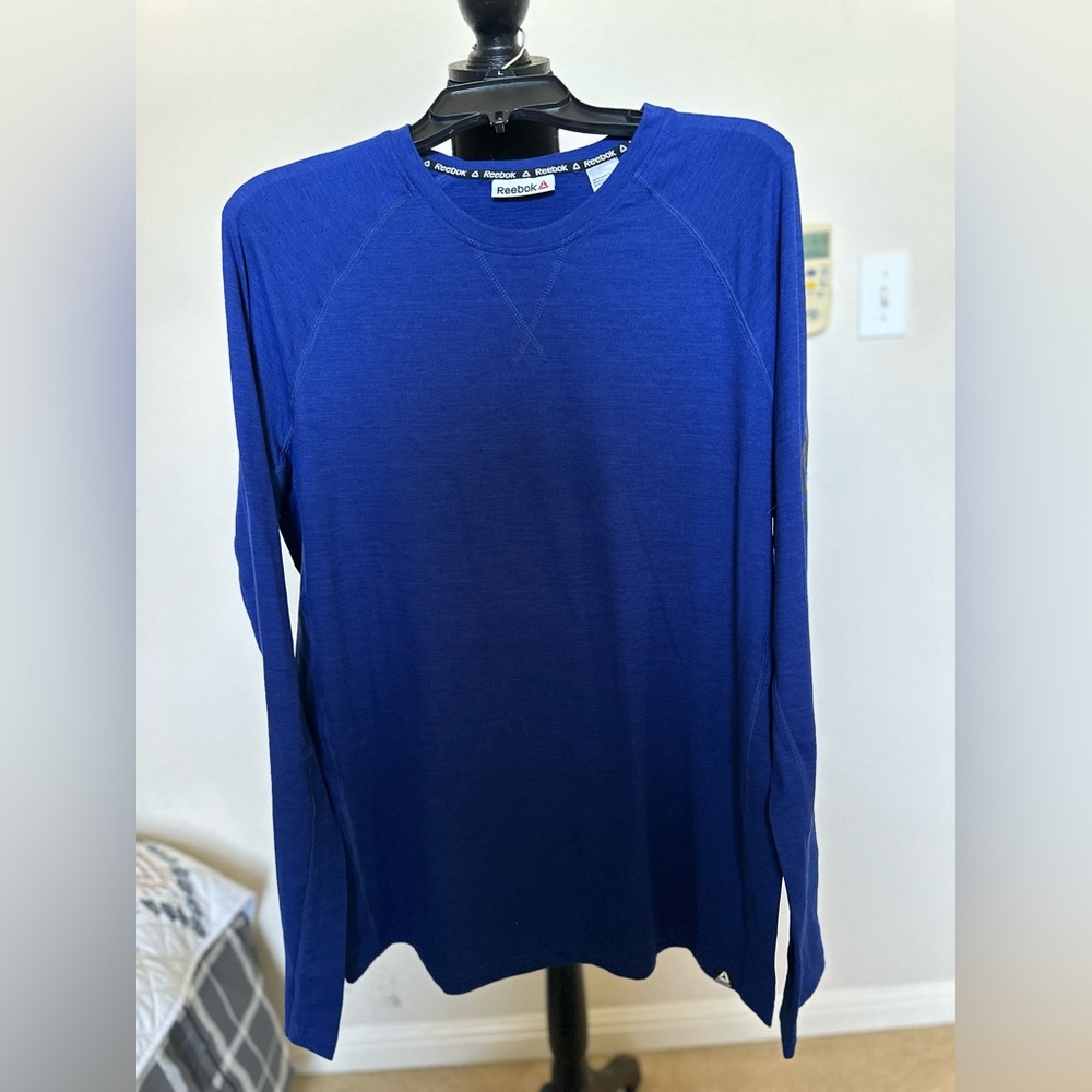 Reebok Men's‎ Blue Shirt. Size Large. NWOT